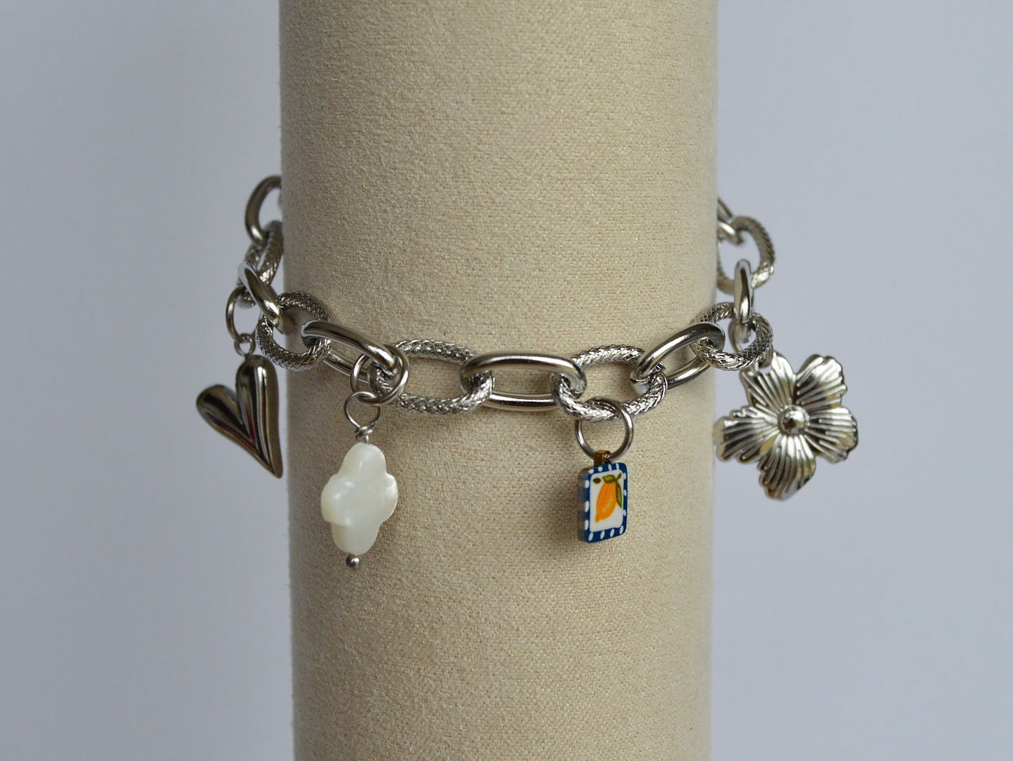 LOVE&CHARMS